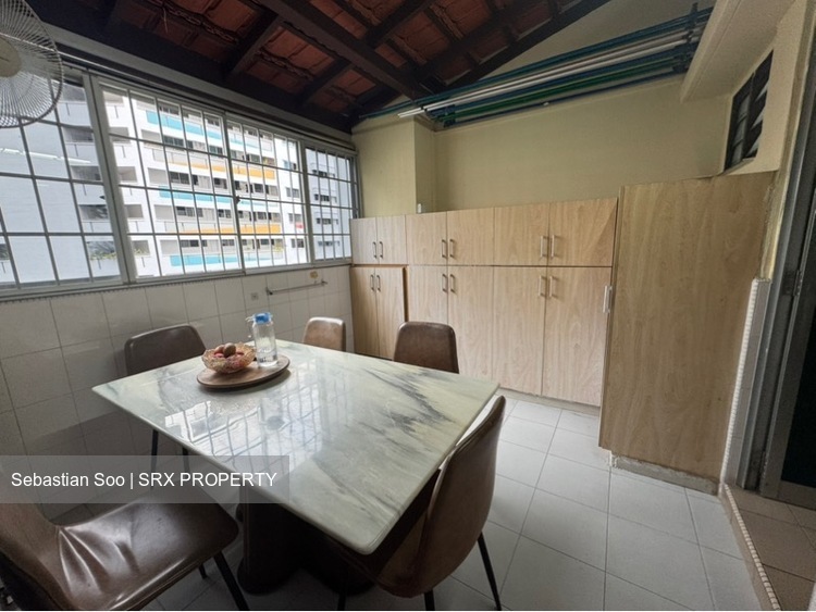 Blk 239 Bukit Panjang Ring Road (Bukit Panjang), HDB Executive #560513241